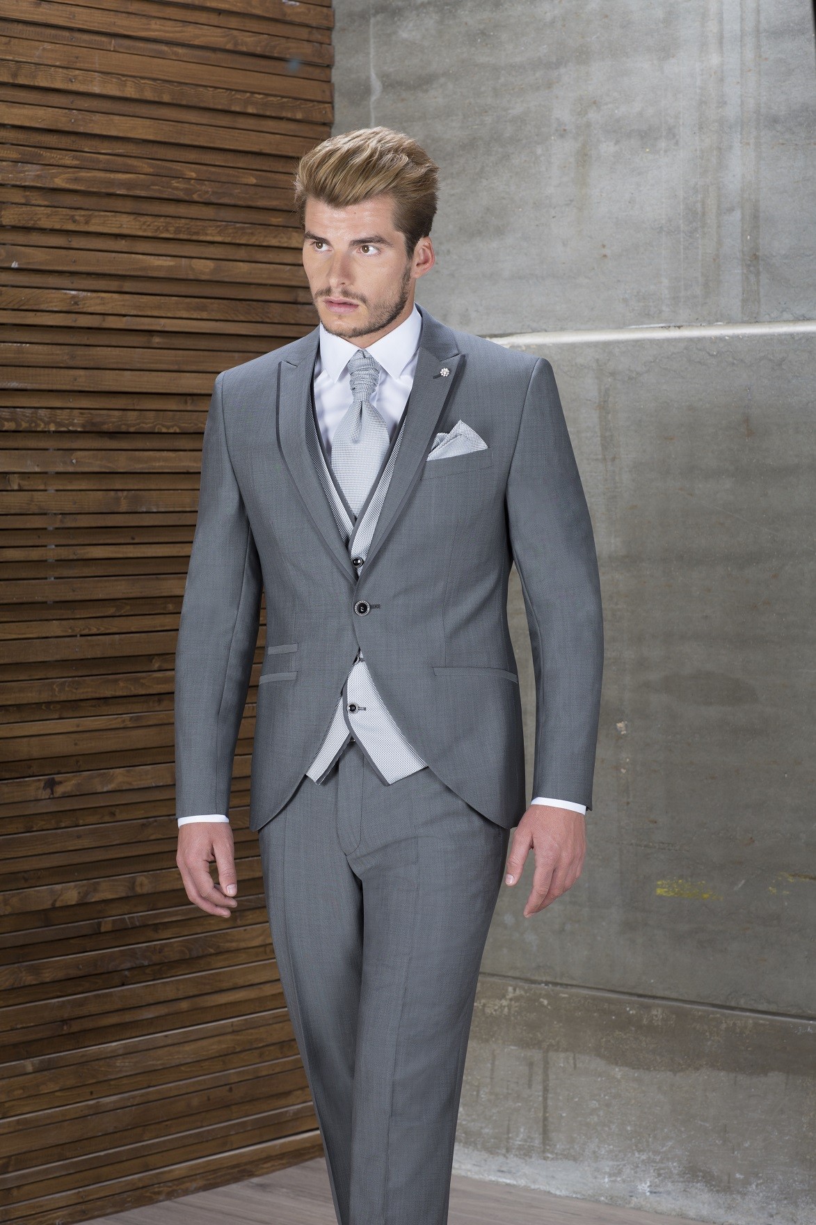 Trajes de novio 05 - Roberto Vicentti