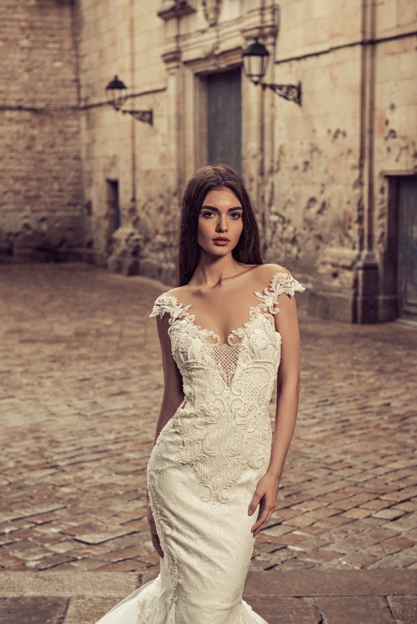 Vestidos de novia JK1851 de Julia Kontogruni