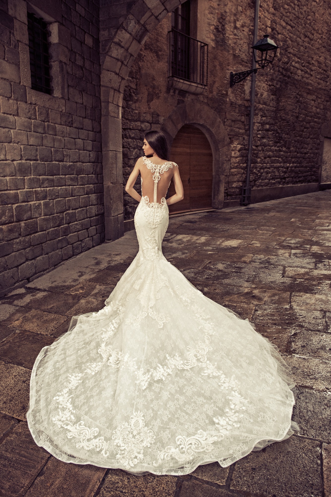 Vestidos de novia JK1851 de Julia Kontogruni