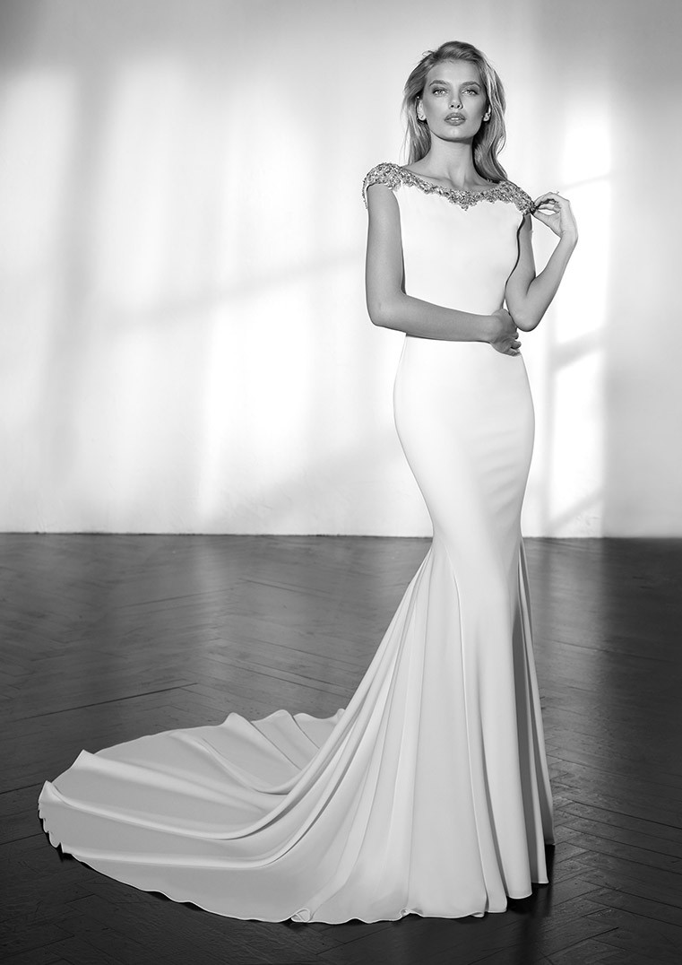 Vestidos de novia ZACARIA - SAN PATRICK STUDIO