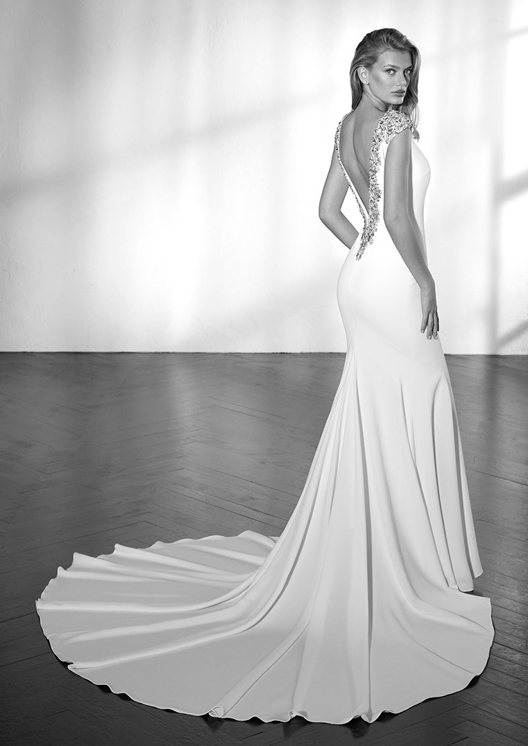 Vestidos de novia ZACARIA - SAN PATRICK STUDIO