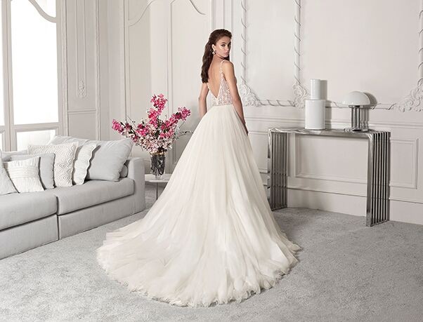 Vestido de novia 848 de Demetrios