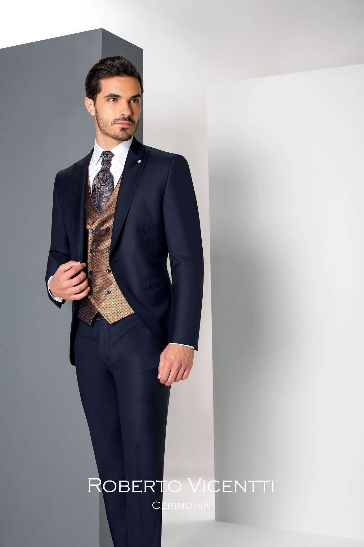 Traje de novio 08.19 - ROBERTO VICENTTI
