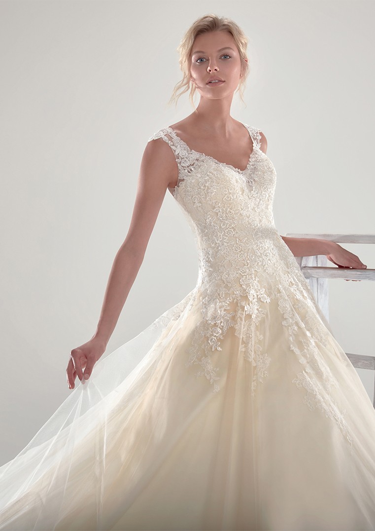 Vestidos de novia AUA2061- AURORA
