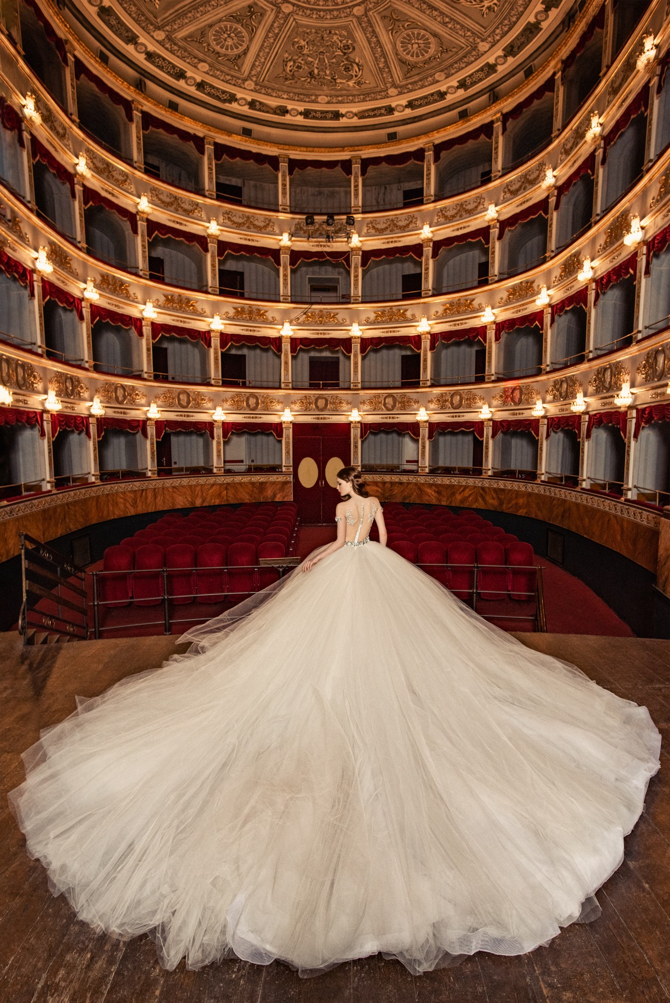 Vestidos de novia CB COUTURE 12 - JULIA KONTOGRUNI