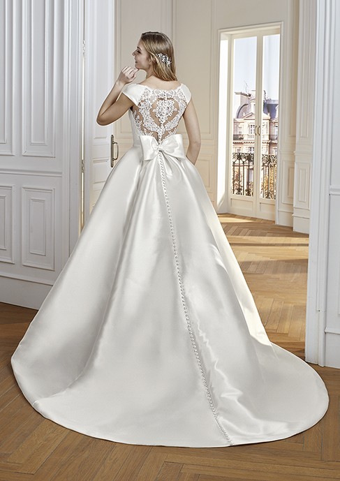 Vestidos de novia SALONIQUE - SAN PATRICK