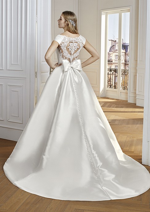 Vestidos de novia SALONIQUE - SAN PATRICK