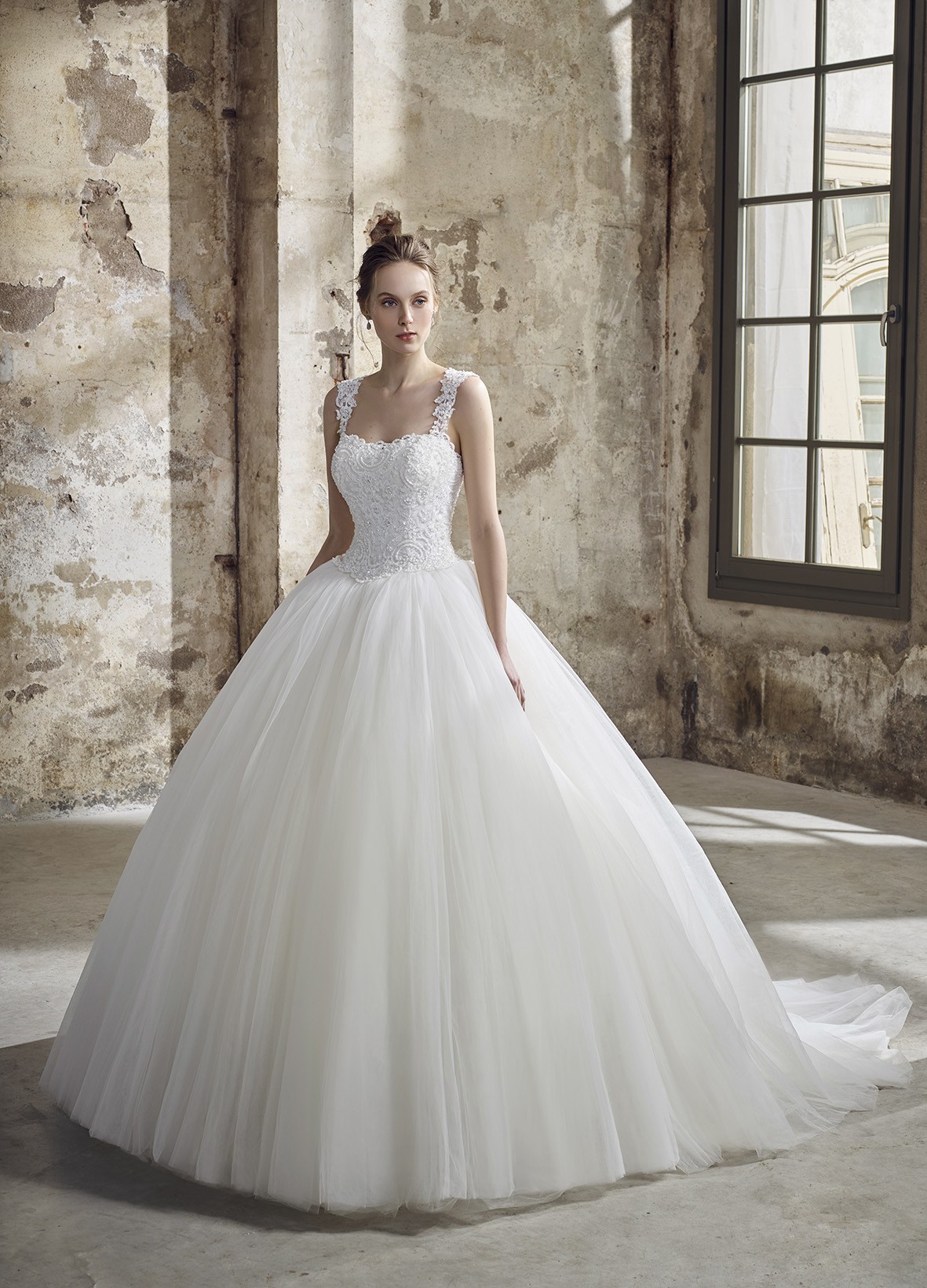 Vestidos de novia 201-22 - The Sposa Group