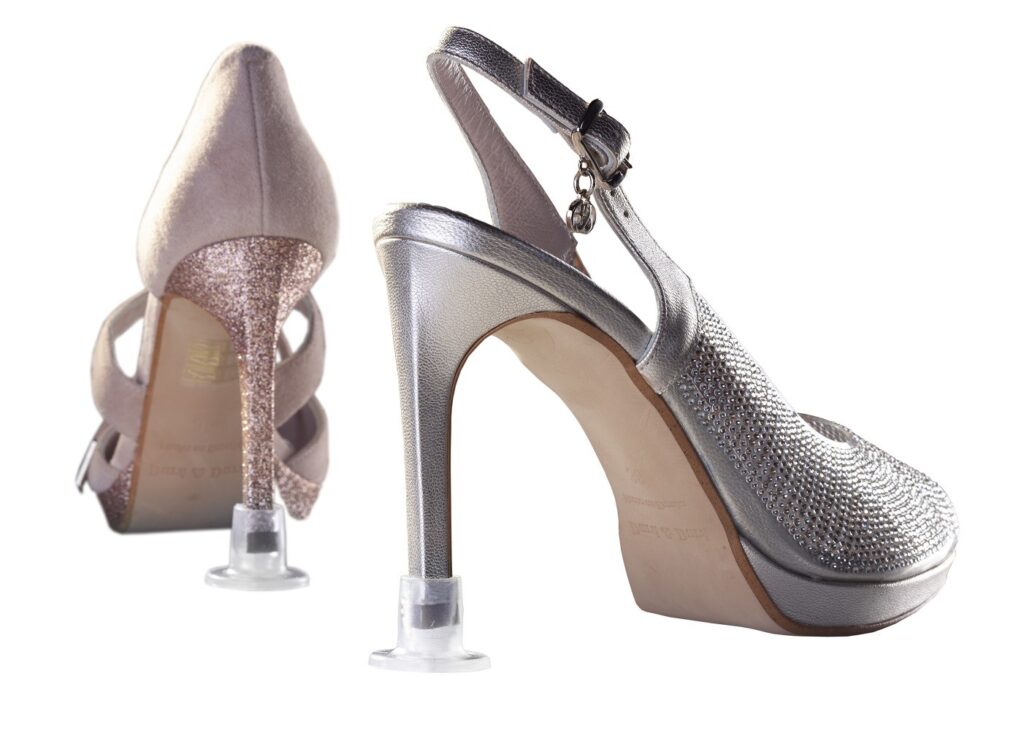 Protectores de tacones cesped