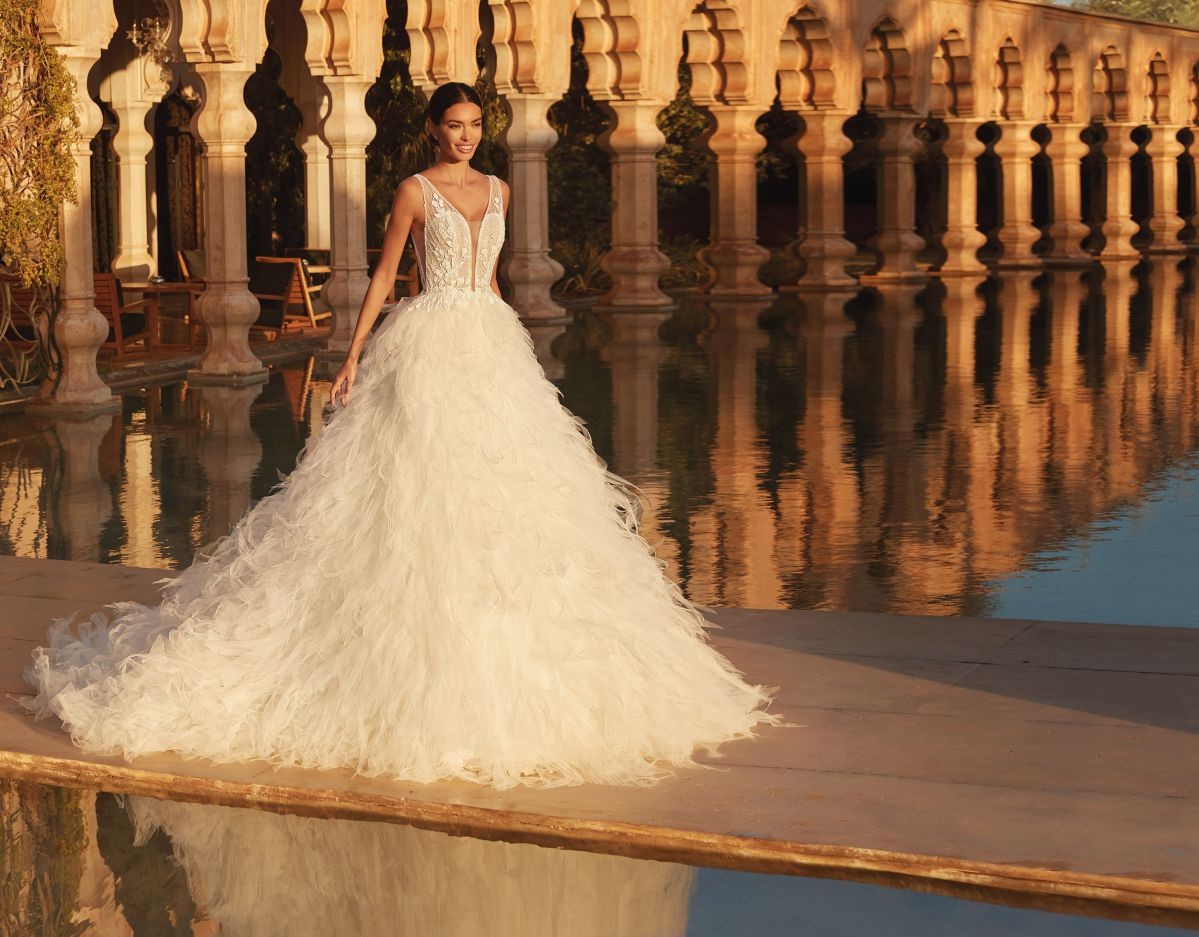 Vestidos de novia 1131 - DEMETRIOS