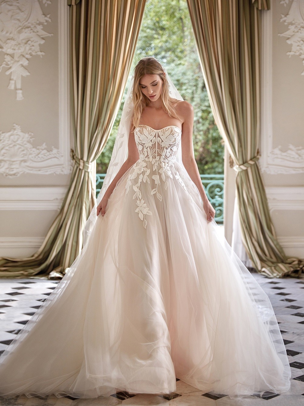Vestidos de novia CHIARA - Nicole