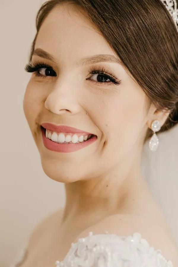 maquillaje-vestido-novia-sedka-novias-1