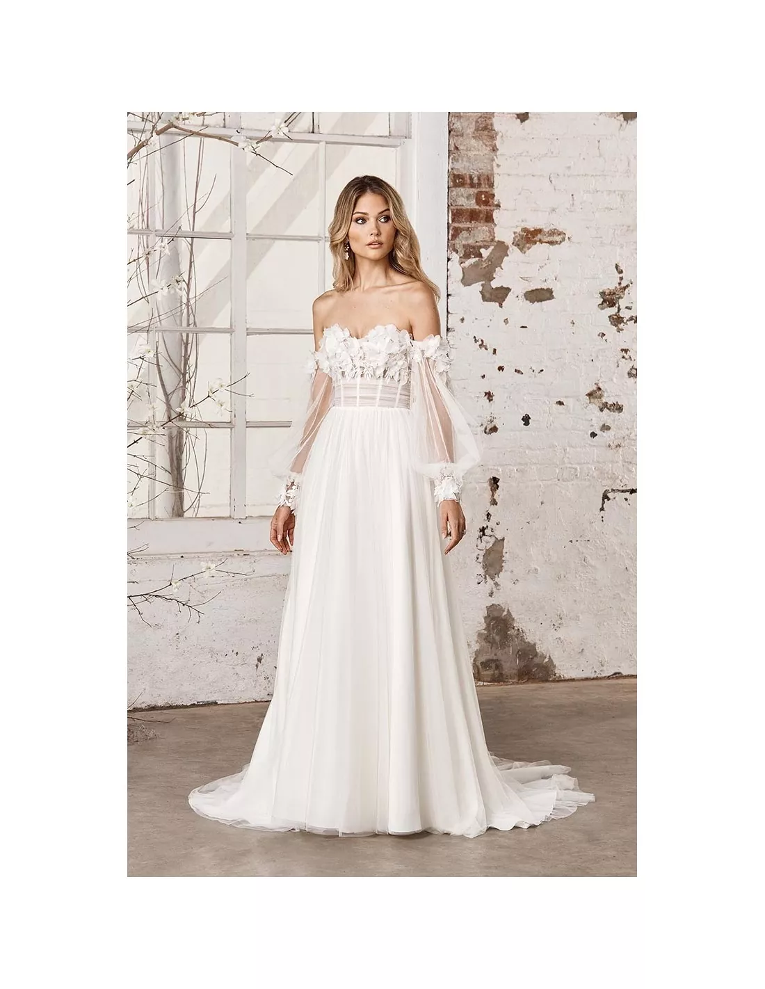 wedding-dresses-44380-justin-alexander