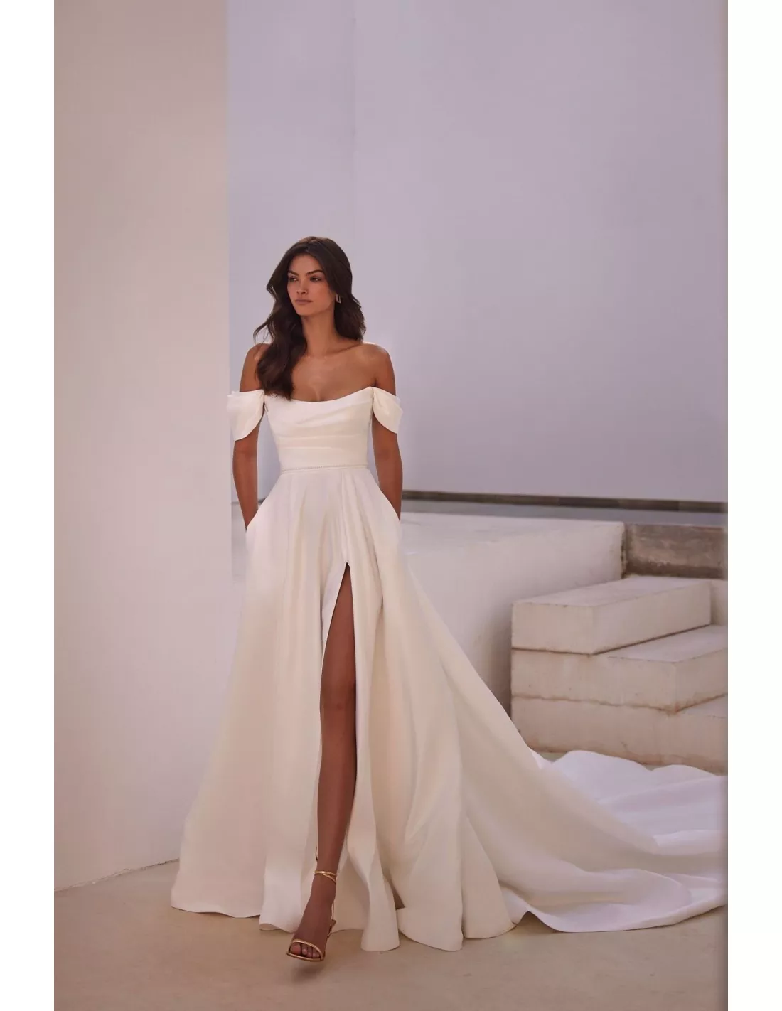 wedding-dresses-camelia-satin-milla-nova