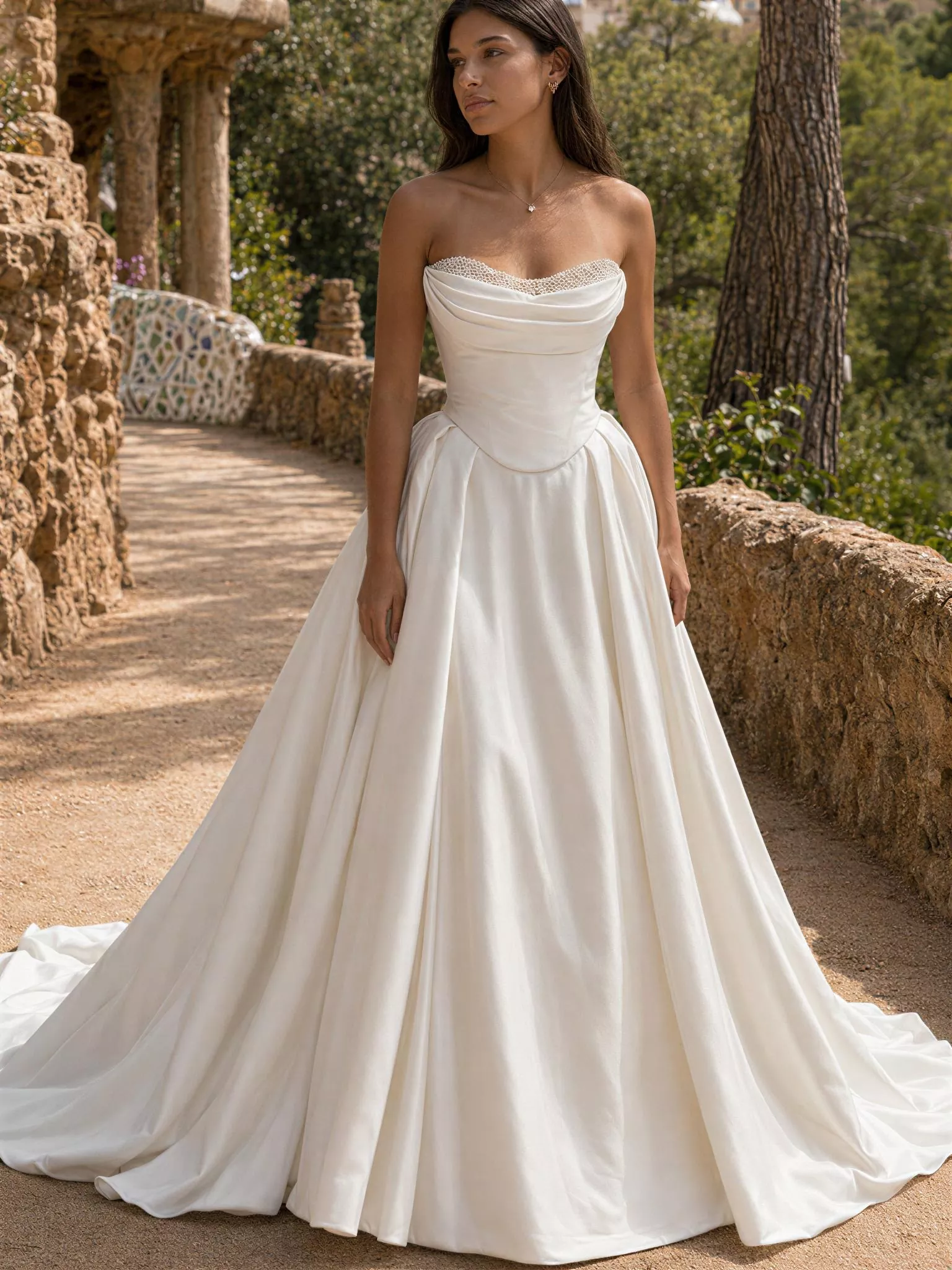 vestido-novia-alma-sedkastudio-crepé-palabradehonor-espaldacorsé-frente-sedkanovias