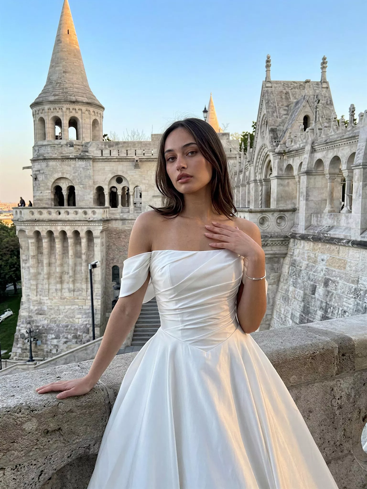 vestido-novia-arlanza-sedkastudio-crepé-escotepalabradehonor-espaldarecta-detalle-sedkanovias