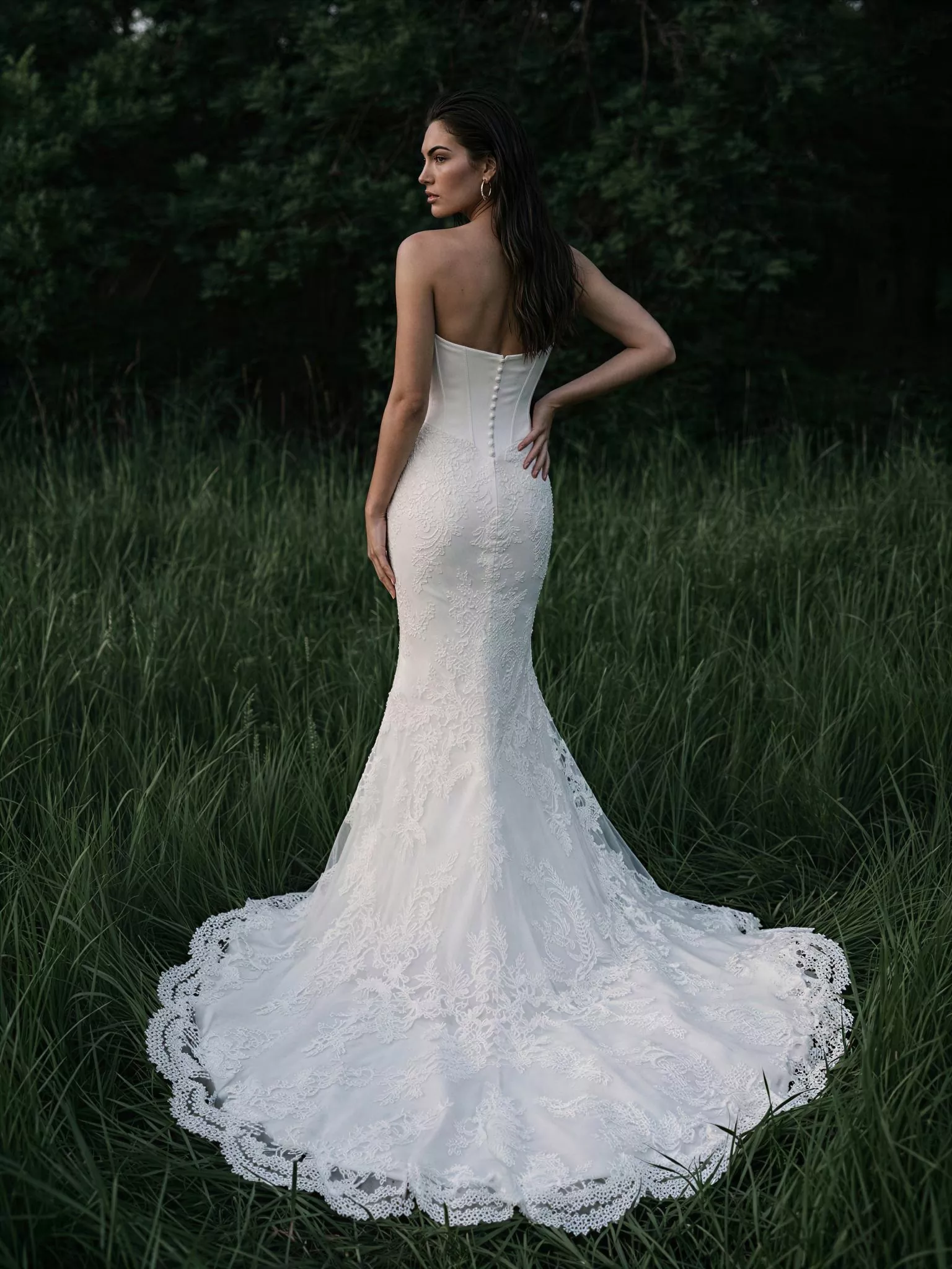 vestido-novia-amanda-sedkaatelier-crepé-escotepalabradehonor-espaldarecta-es-sedkanovias