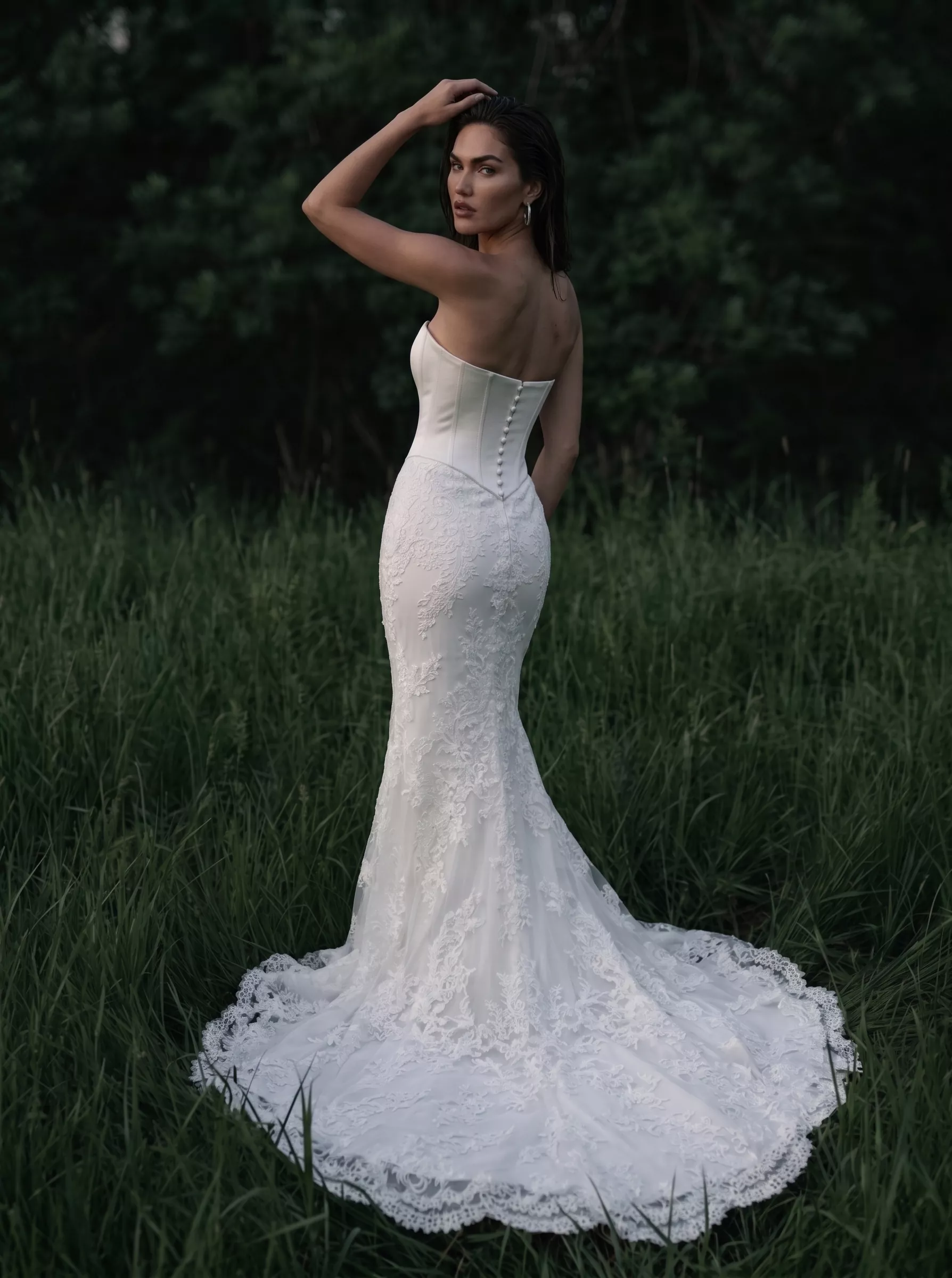 vestido-novia-amanda-sedkaatelier-crepé-escotepalabradehonor-espaldarecta-sedkanovias