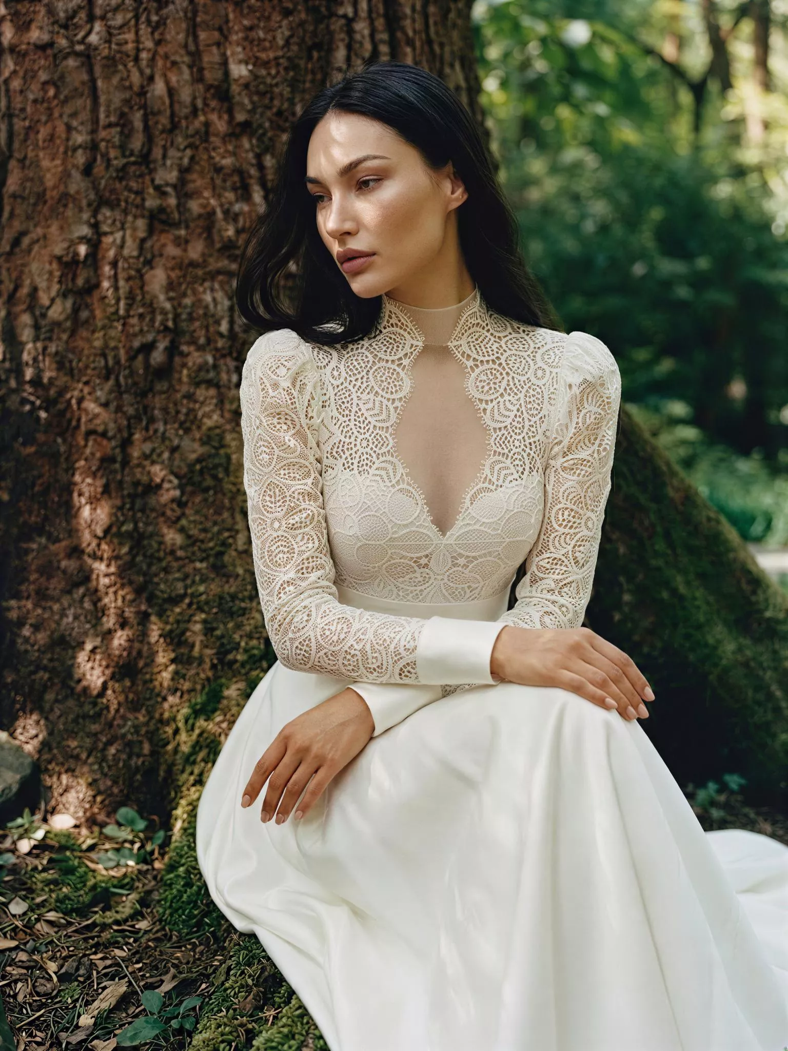 vestido-novia-caracas-sedkaatelier-crepé-escotecorazón-espaldaabierta-detalle-sedkanovias