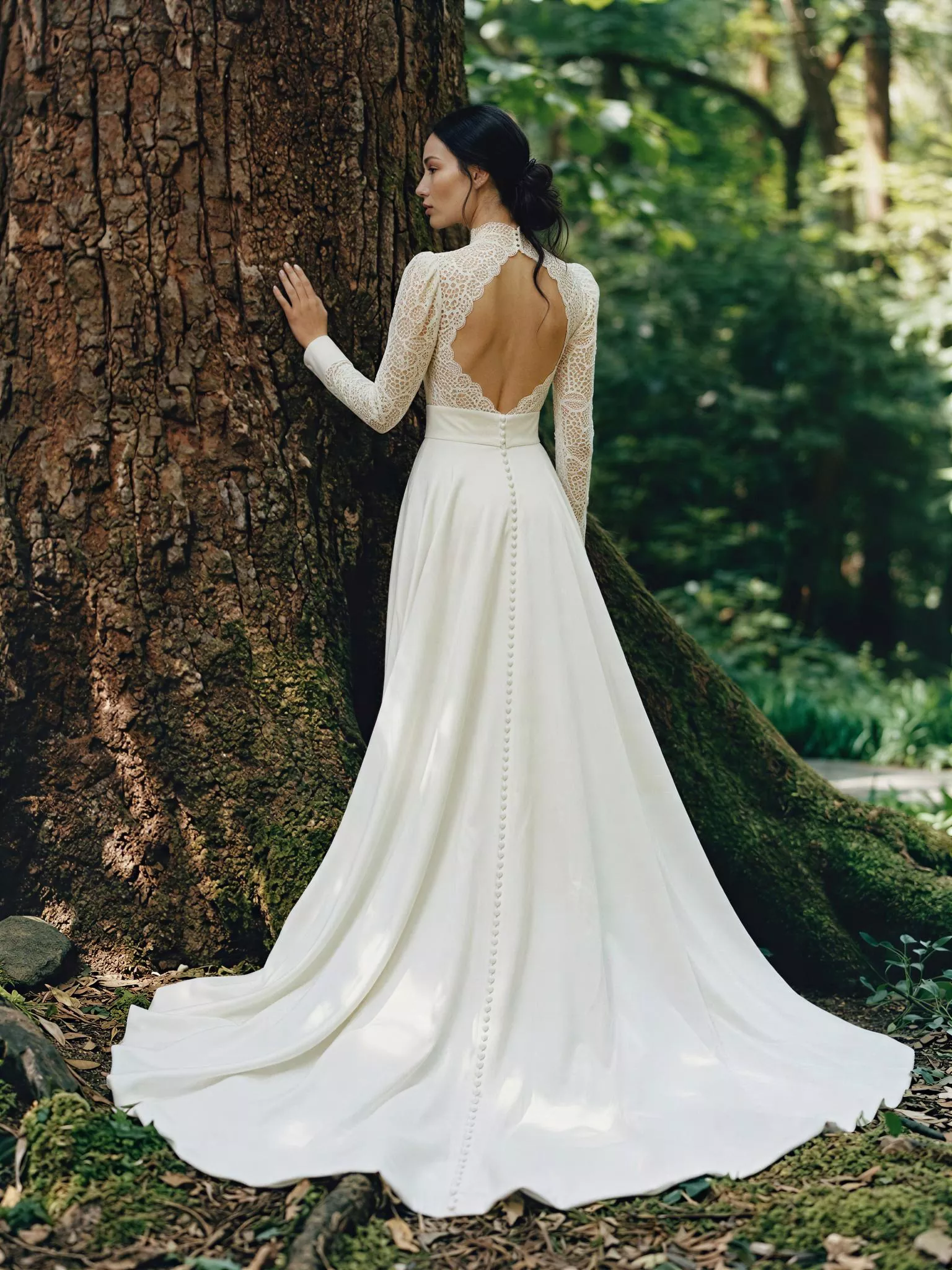 vestido-novia-caracas-sedkaatelier-crepé-escotecorazón-espaldaabierta-sedkanovias