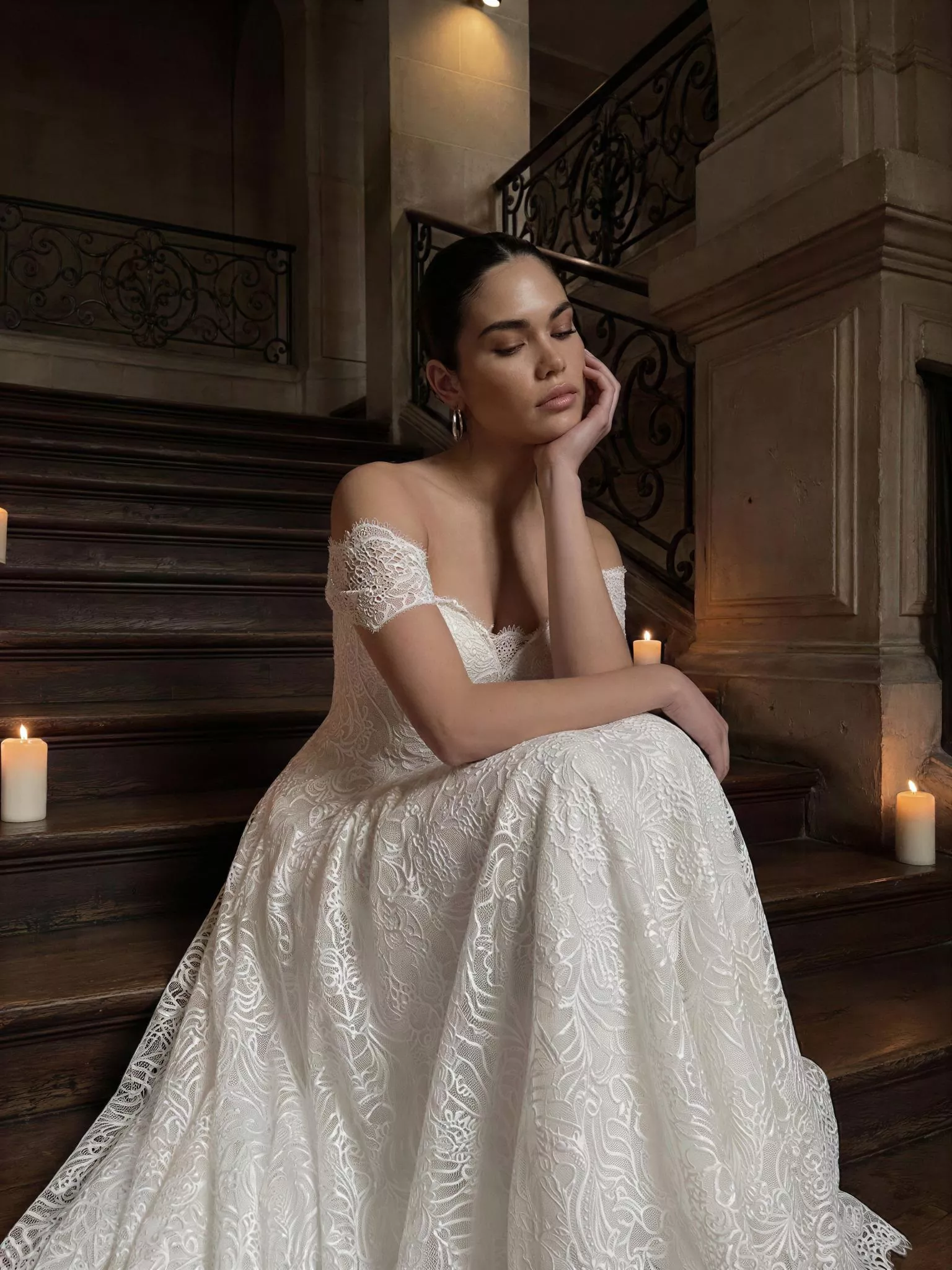 vestido-novia-cobalto-sedkaatelier-crepé-escotecorazón-espaldaenv-editorial-sedkanovias