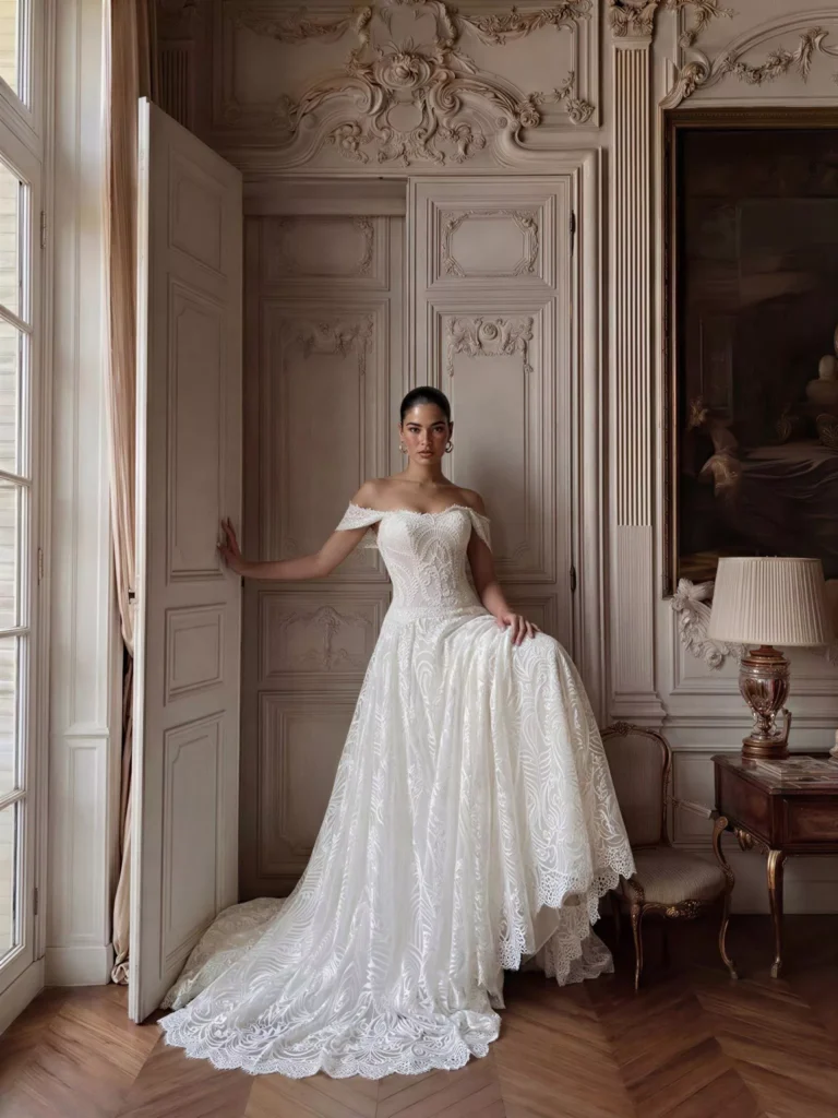 vestido-novia-cobalto-sedkaatelier-crepé-escotecorazón-espaldaenv-frente-sedkanovias