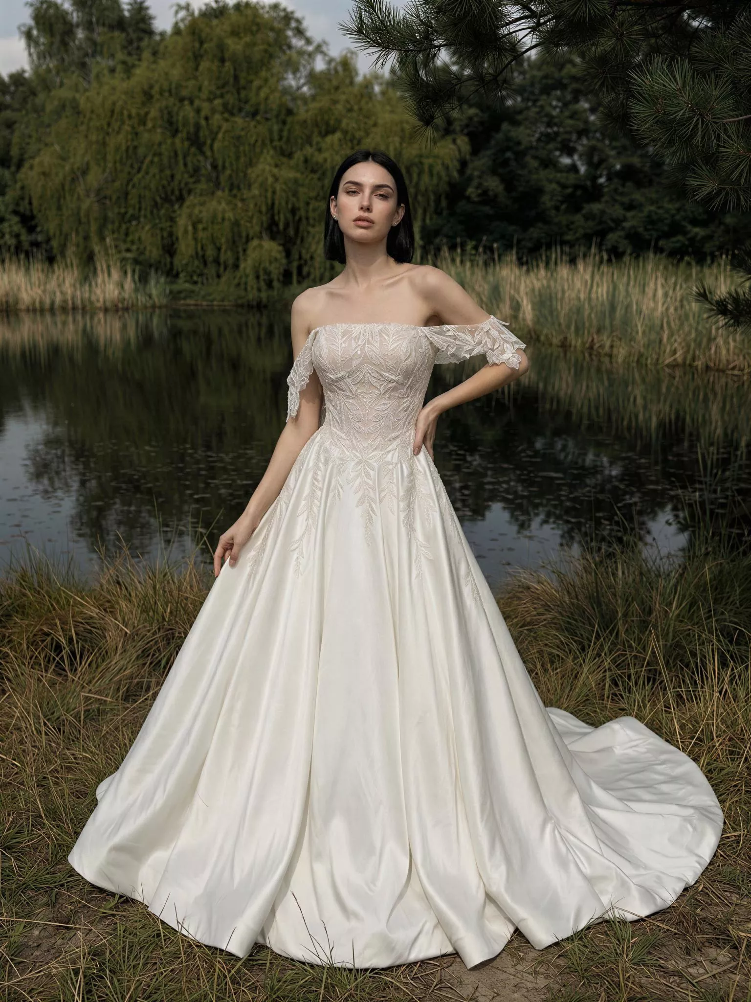 vestido-novia-cumbre-sedkaatelier-encaje-escotepalabradehonor-espaldaenv-frente-sedkanovias