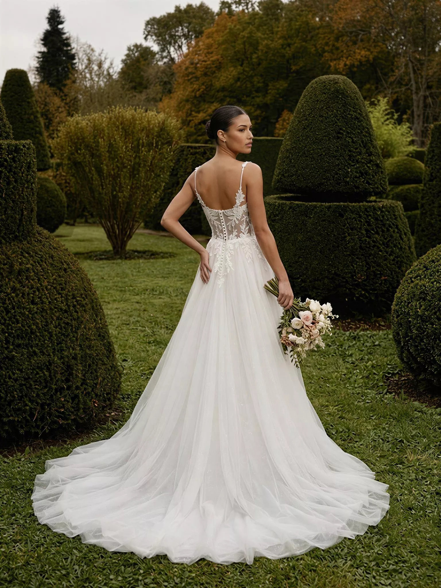 vestido-novia-gaia-sedkaatelier-encaje-escotecorazón-espaldarecta-sedkanovias
