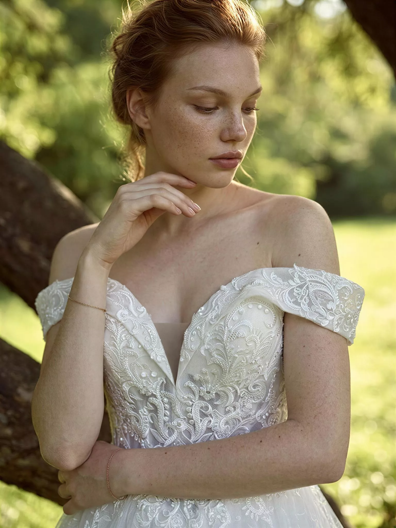 vestido-novia-magnolia-sedkaatelier-encaje-escoteenv-espaldaenv-detalle-sedkanovias