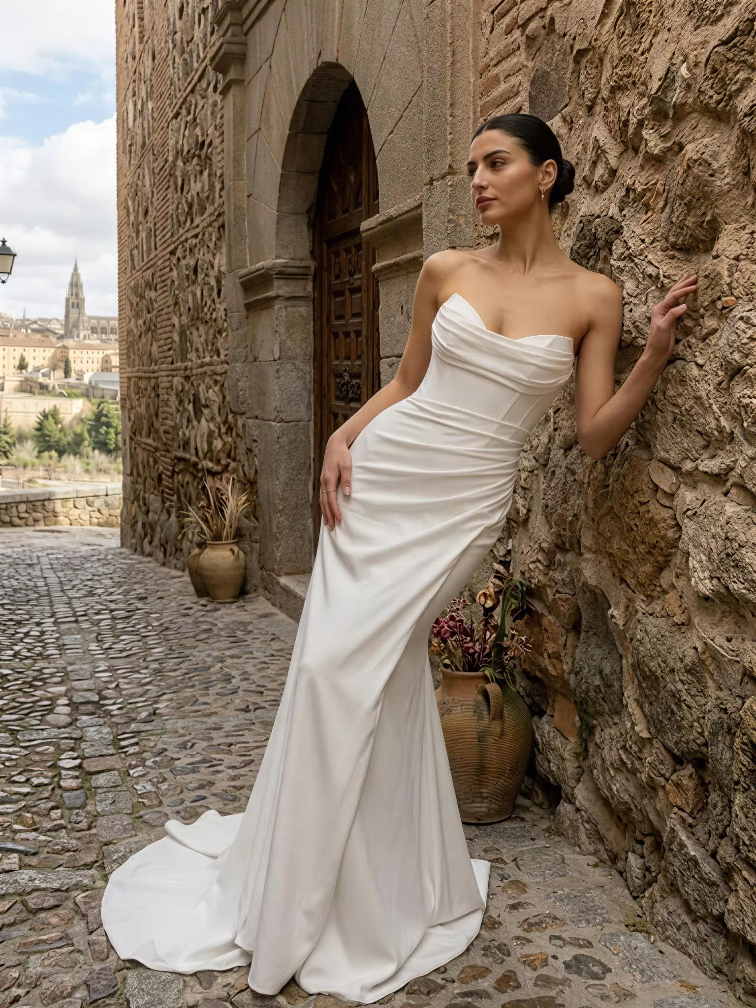 vestido-novia-nerina-sedkaatelier-escotepalabradehonor-espaldarecto-frente-sedkanovias