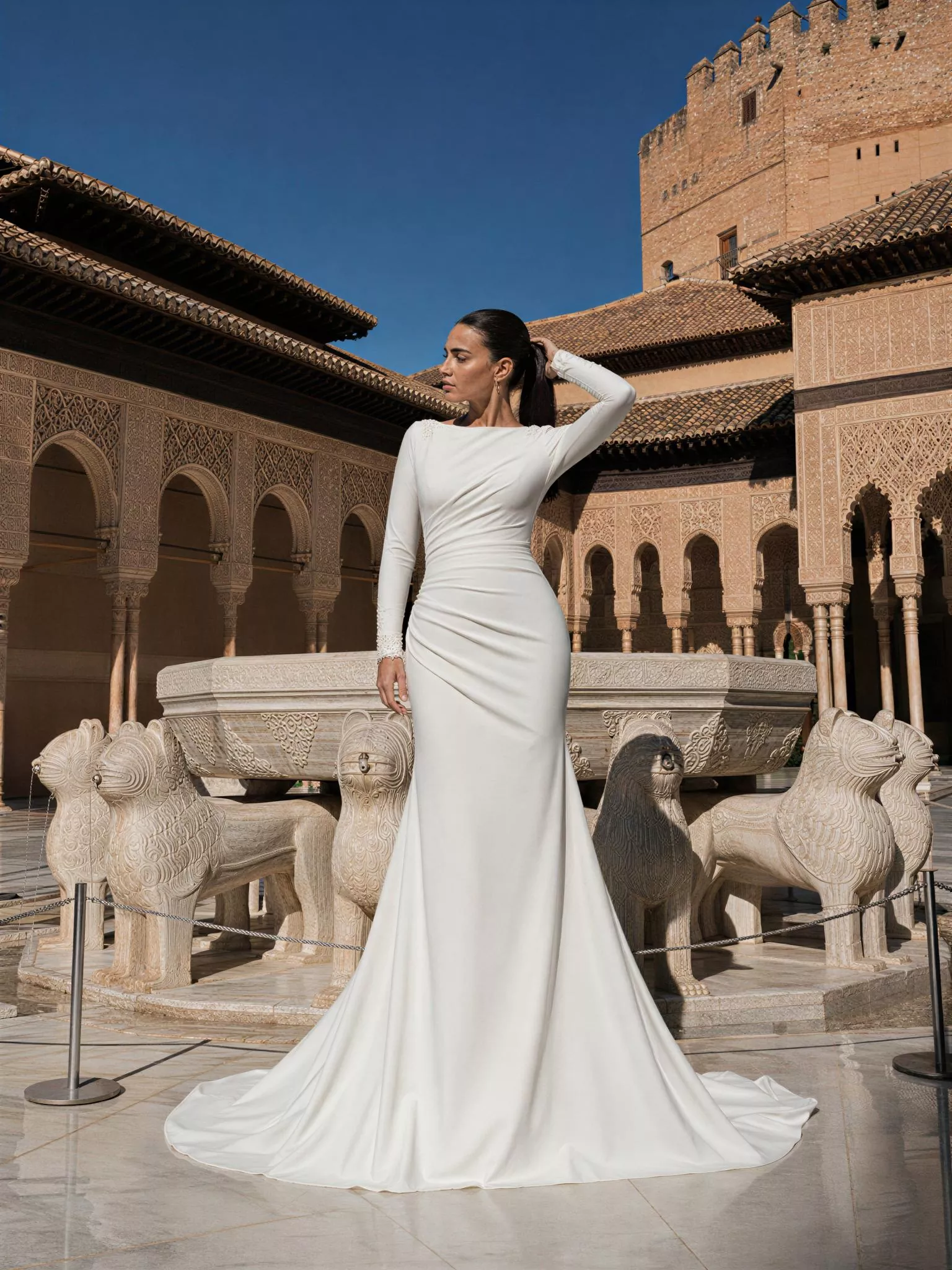 vestido-novia-ocre-sedkaatelier-escotecerrado-espaldaenv-frente-sedkanovias