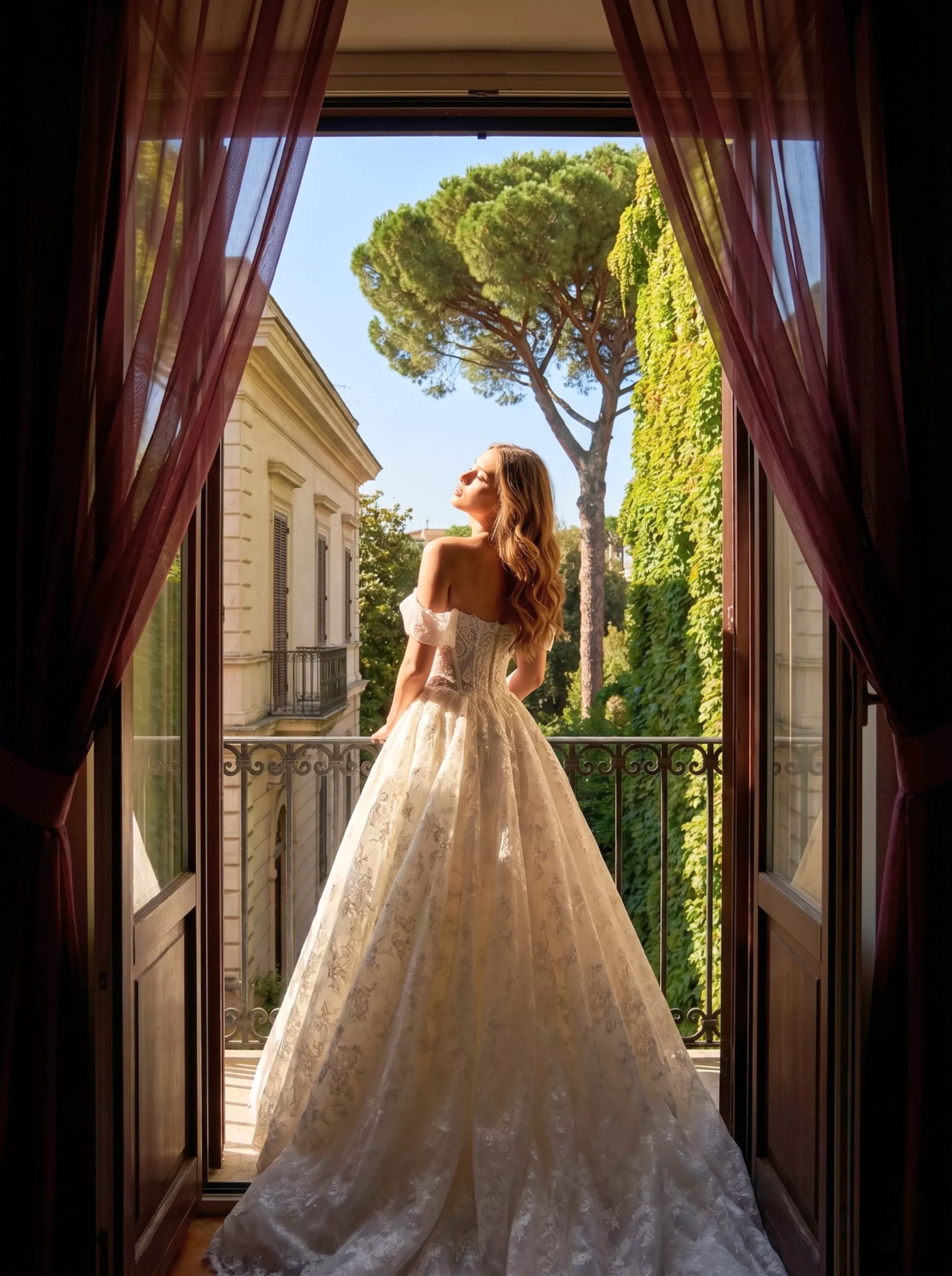 vestido-novia-palma-sedkacouture-crepé-escotecorazón-espaldaenv-sedkanovias