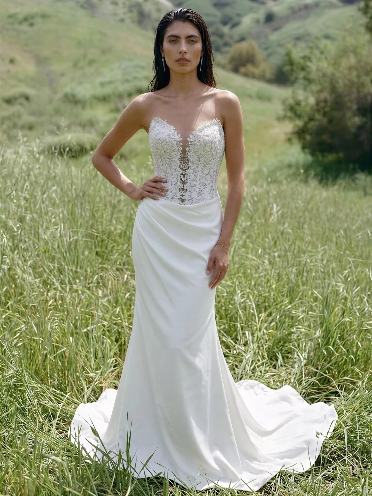 vestido-novia-rima-sedkaatelier-escotecorazón-espaldacorsé-frente-sedkanovias