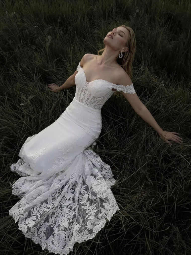 vestido-novia-silia-sedkaatelier-escotecorazón-espaldaenv-editorial-sedkanovias