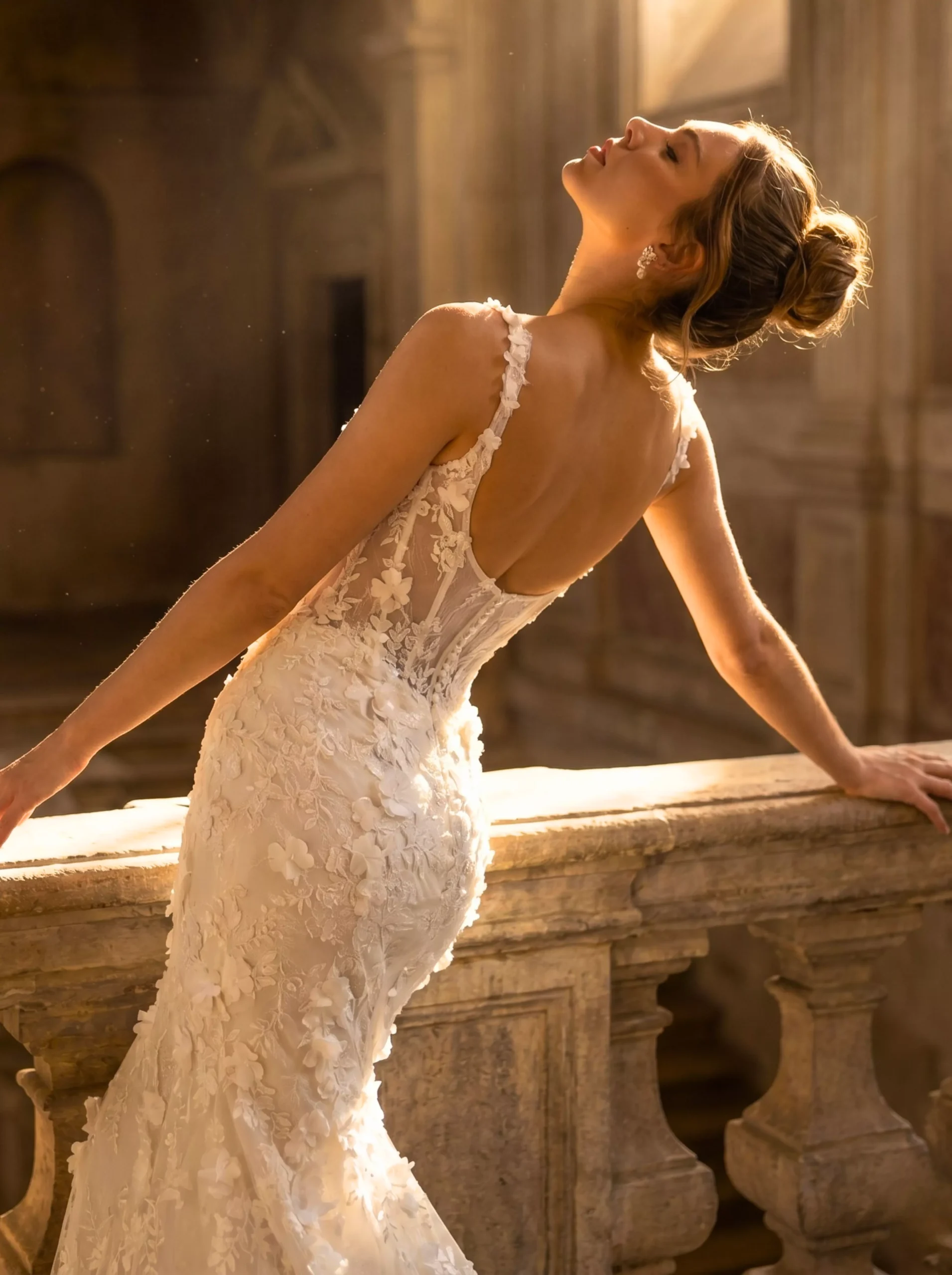 vestido-novia-sirena-sedkacouture-encaje-escotecorazón-espaldaenu-detallespalda-sedkanovias