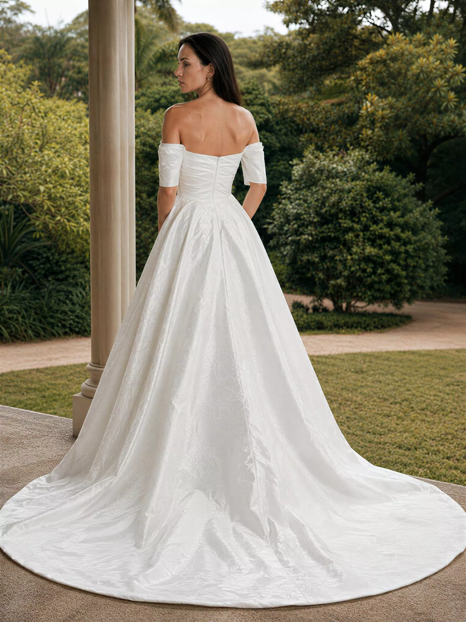 vestido-novia-soraya-sedkaatelier-escotepalabradehonor-espaldarecta-sedkanovias