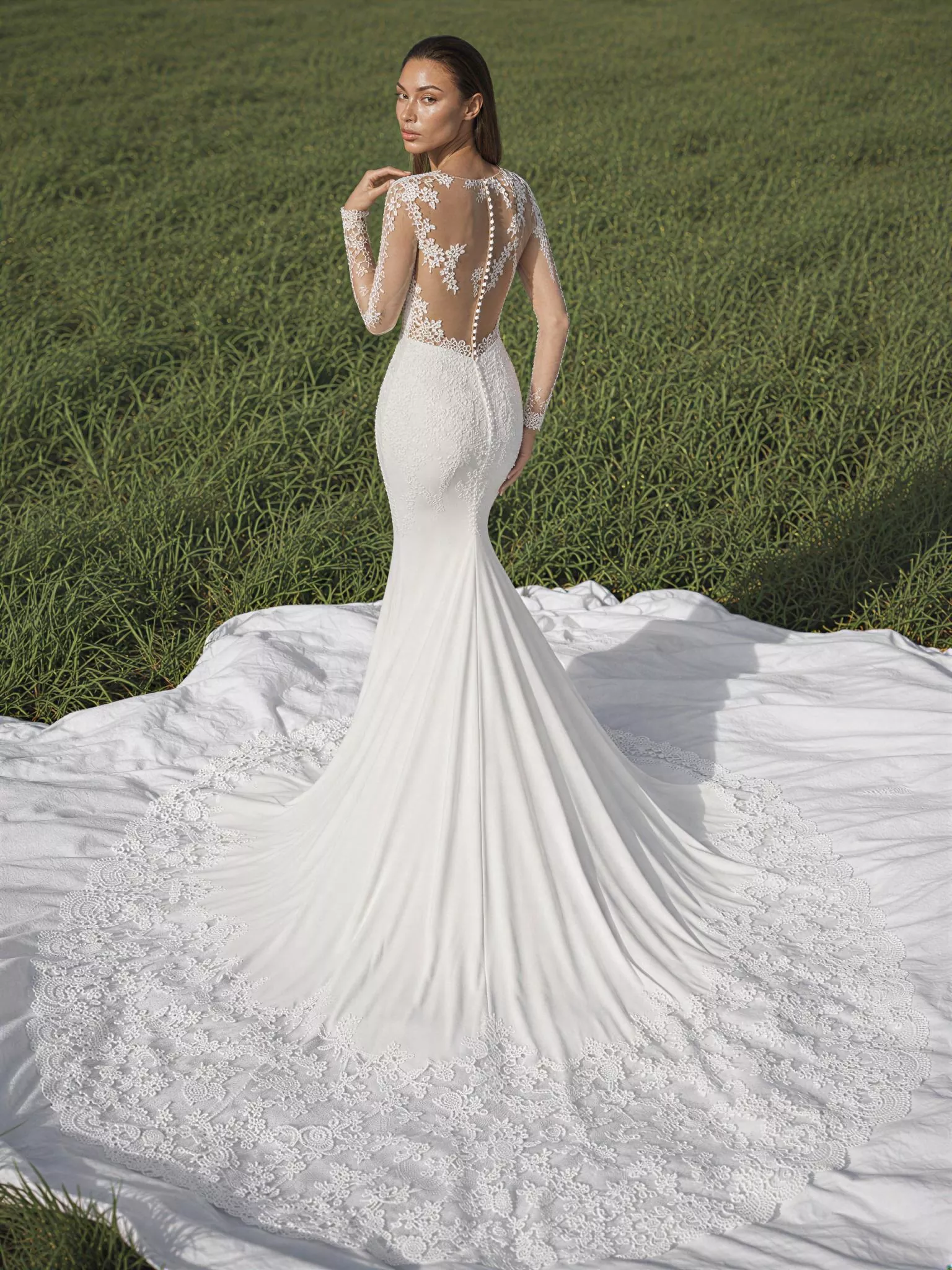 vestido-novia-torrejón-sedkaatelier-escotecerrado-espaldacerrada-sedkanovias