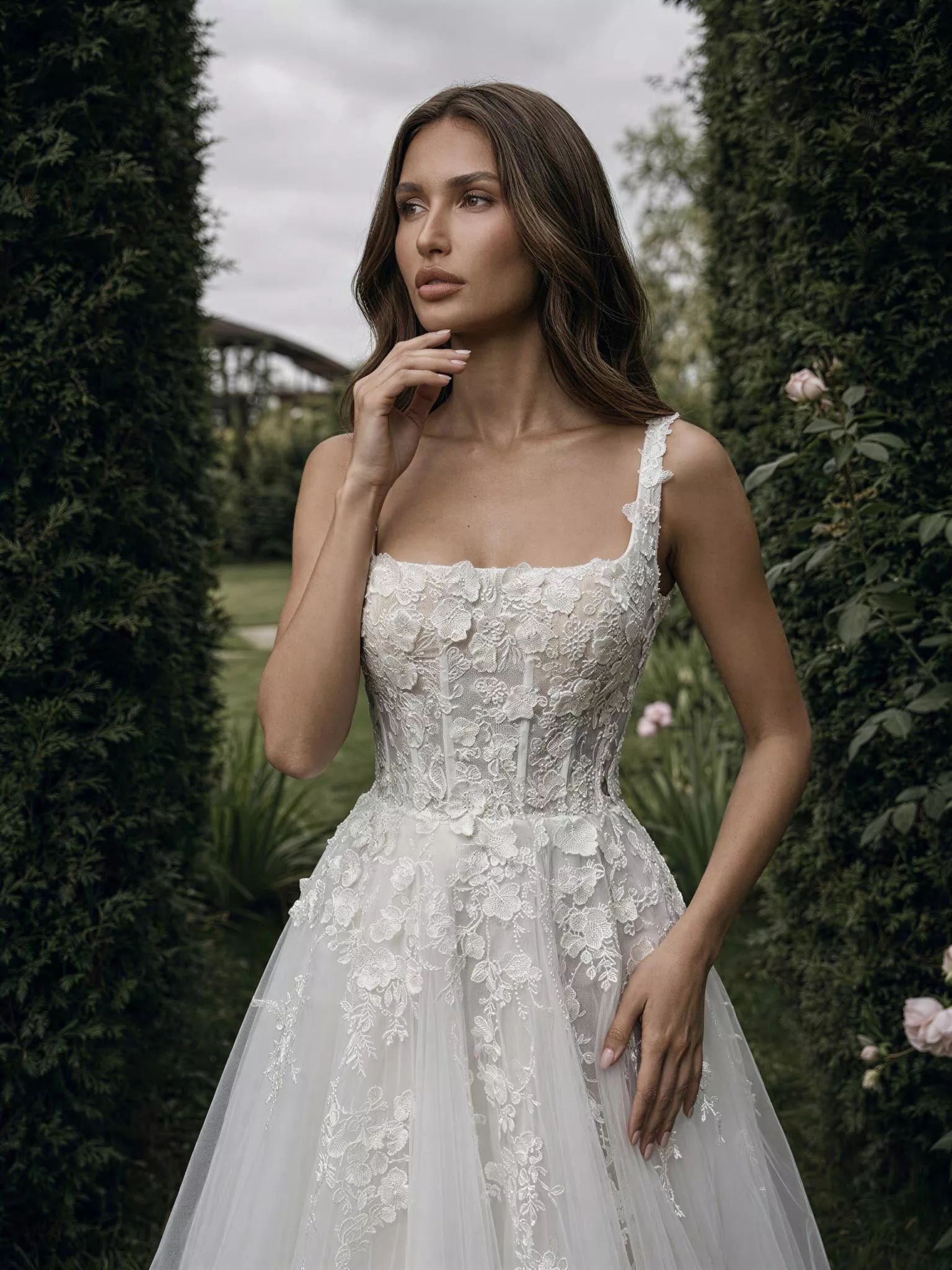 vestido-novia-vereda-sedkaatelier-escoterecto-espaldarecta-detalle-sedkanovias