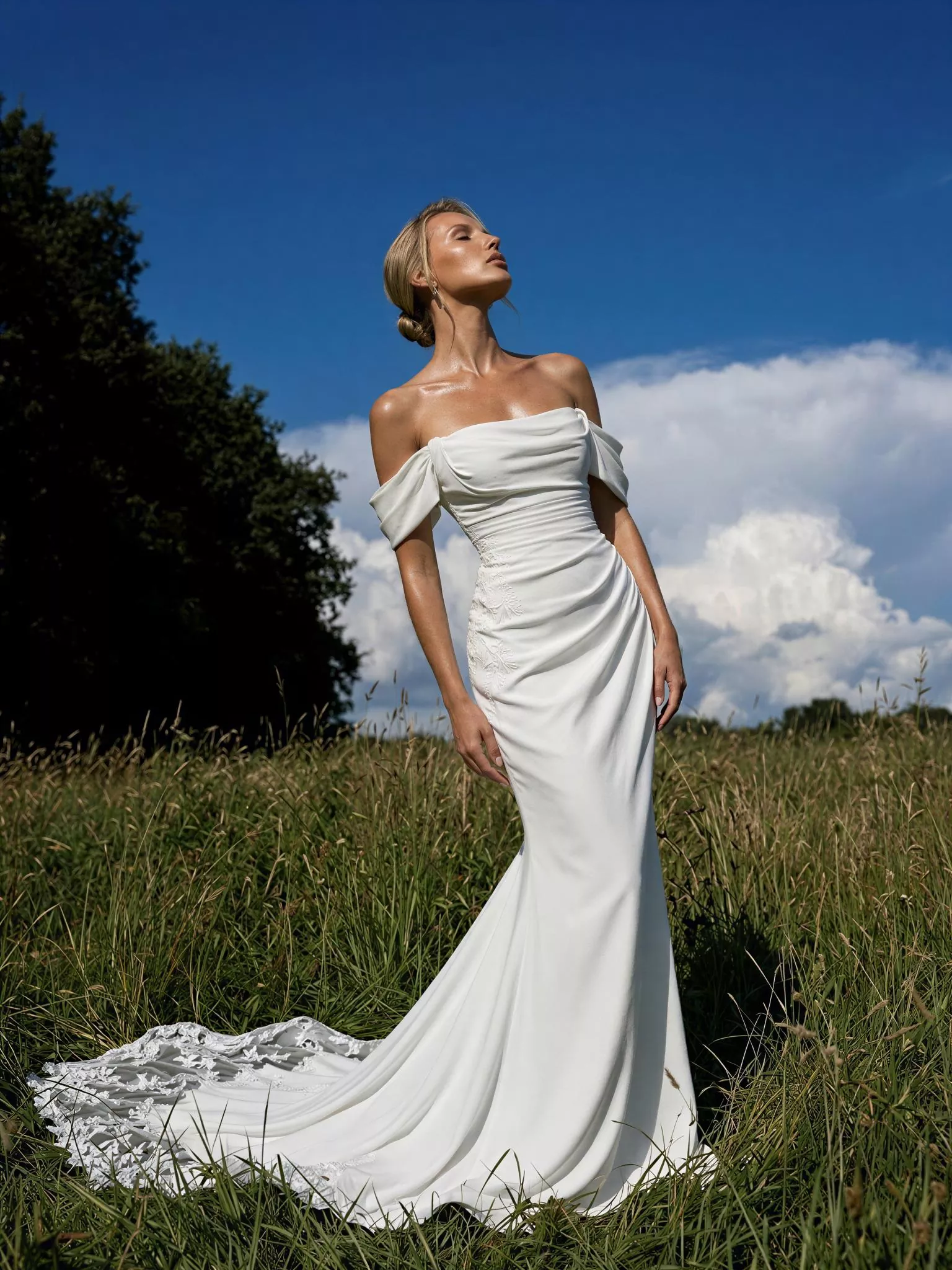vestido-novia-versalino-sedkaatelier-escotepalabradehonor-espaldaenv-editorial-sedkanovias