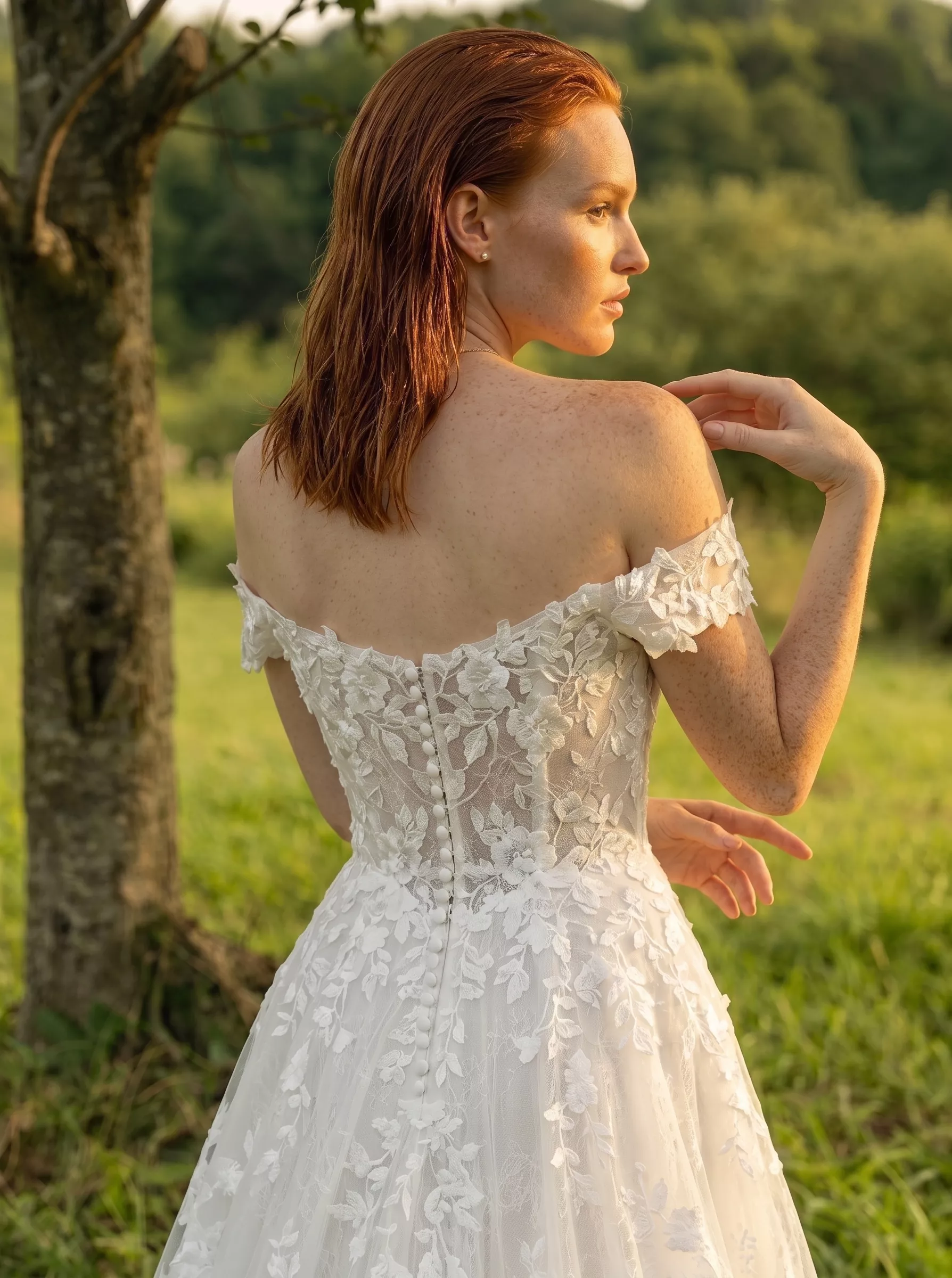 vestido-novia-violeta-sedkaatelier-escotecorazón-espaldarecta-sedkanovias